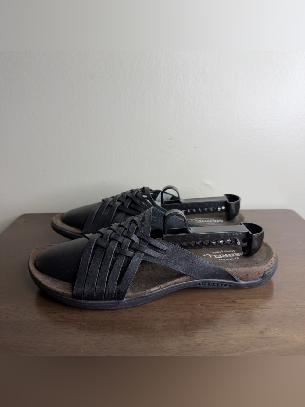 Merrell Black District Mahana Leather Sandals Sz 10 Womens